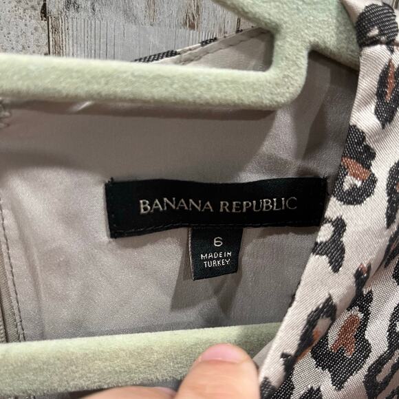 Banana Republic Leopard Animal Print Flutter Sleeve Sheath Dress Womens Size 6 - Picture 5 of 9